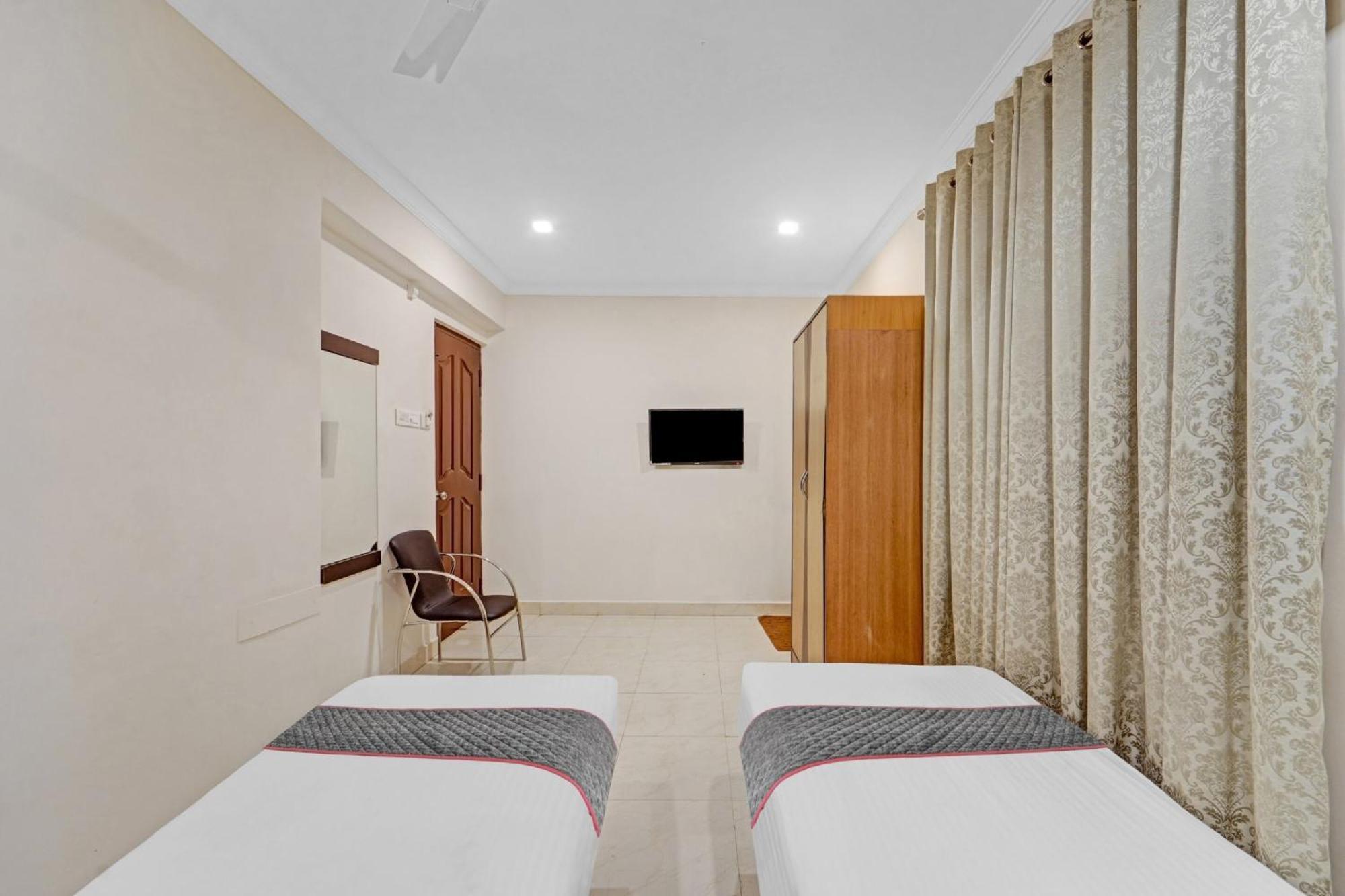 Collection O Mount Road Rich Mount Near Marina Beach Hotel Chennai Exterior photo
