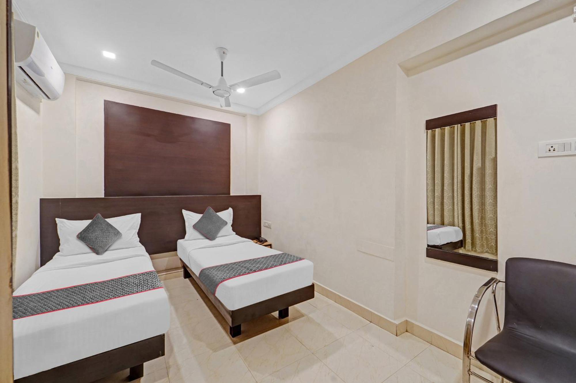 Collection O Mount Road Rich Mount Near Marina Beach Hotel Chennai Exterior photo